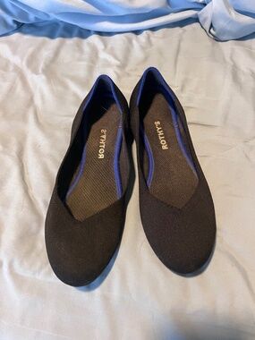 Rothys 10 round toe flat